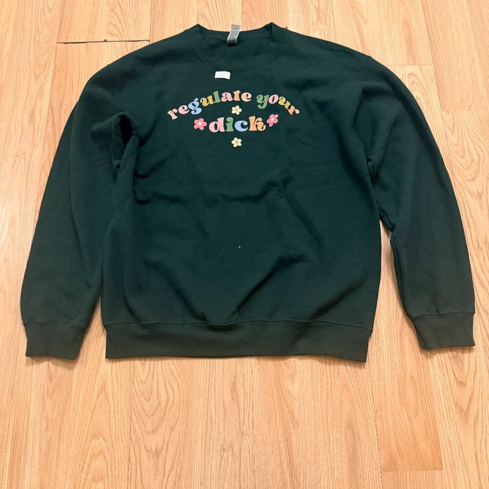 Gildan Heavy Blend Graphic Crewneck Sweatshirt